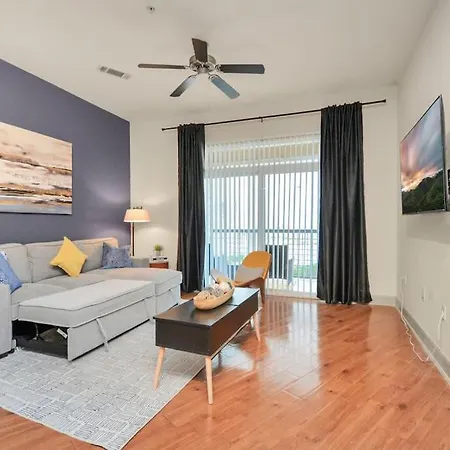 Lux Mid-Rise Walking Distance To Nrg Stadium